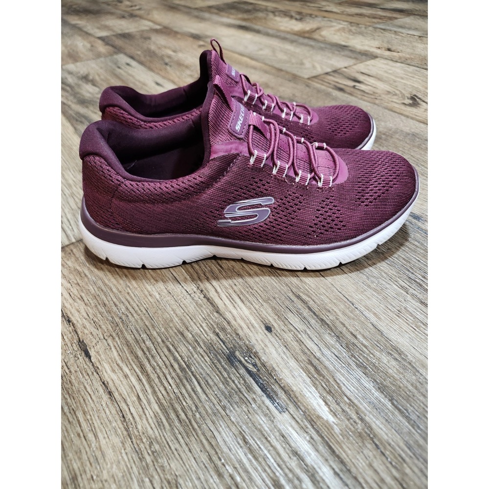 Skechers Arch Fit Summits Day Dreamer Slip-ins Women's 6 Burgundy Lightweight